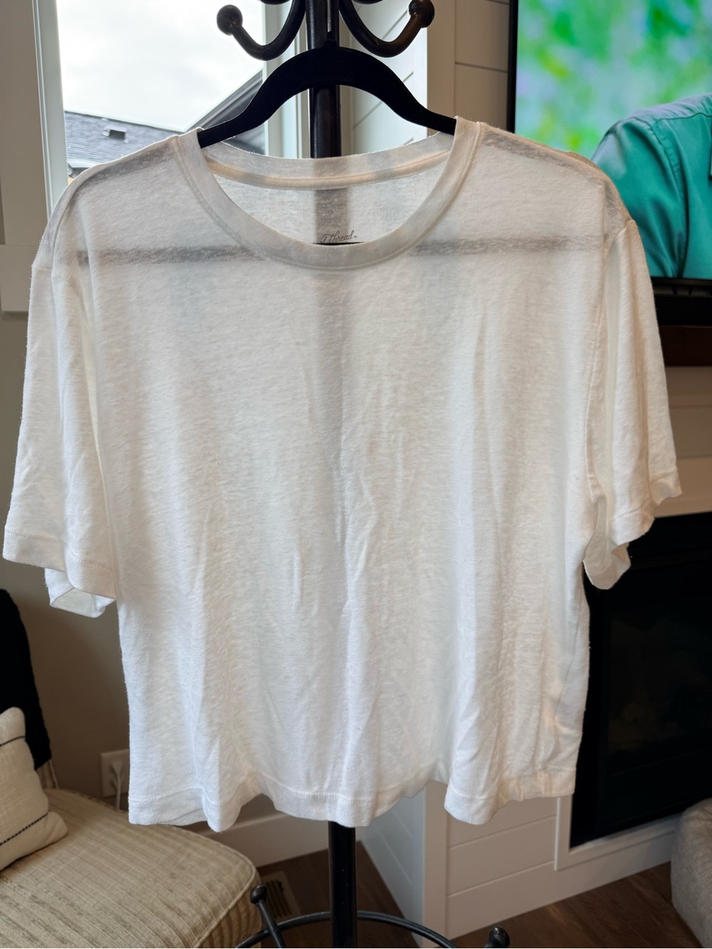 Universal Thread White Short Sleeve Crewneck Tee